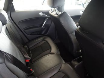 AUDI A1 1.4 TFSI S line Sportback 5dr Petrol S Tronic Euro 6 (s/s) (Nav)