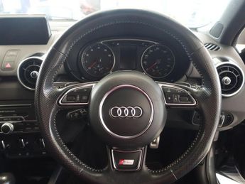 AUDI A1 1.4 TFSI S line Sportback 5dr Petrol S Tronic Euro 6 (s/s) (Nav)