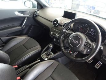 AUDI A1 1.4 TFSI S line Sportback 5dr Petrol S Tronic Euro 6 (s/s) (Nav)