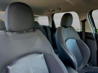 MINI COUNTRYMAN 1.5 7.6kWh Cooper SE SUV 5dr Petrol Plug-in Hybrid Auto ALL4 Eur