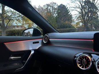 MERCEDES-BENZ A-CLASS 1.3 A180 AMG Line Edition (Executive) Hatchback 5dr Petrol 7G-DC