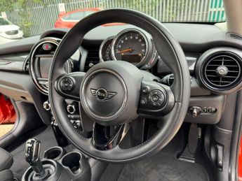 MINI HATCH 1.5 Cooper Hatchback 5dr Petrol Steptronic Euro 6 (s/s) (136 ps)