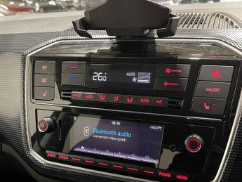 VOLKSWAGEN e-up! 36.8kWh e-up! Hatchback 5dr Electric Auto (82 ps)