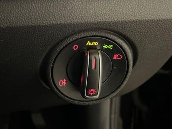 VOLKSWAGEN e-up! 36.8kWh e-up! Hatchback 5dr Electric Auto (82 ps)