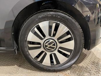 VOLKSWAGEN e-up! 36.8kWh e-up! Hatchback 5dr Electric Auto (82 ps)