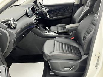 MG MG HS 1.5 T-GDI 16.6kWh Trophy SUV 5dr Petrol Plug-in Hybrid Auto Euro