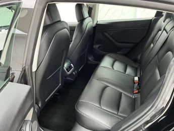 TESLA Model 3 (Dual Motor) Long Range Saloon 4dr Electric Auto 4WDE (346 ps)