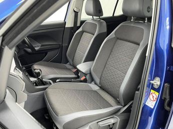 VOLKSWAGEN T-CROSS 1.0 TSI SEL SUV 5dr Petrol DSG Euro 6 (s/s) (110 ps)