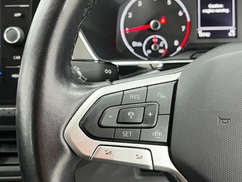 VOLKSWAGEN T-CROSS 1.0 TSI SEL SUV 5dr Petrol DSG Euro 6 (s/s) (110 ps)