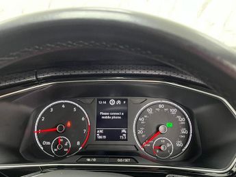 VOLKSWAGEN T-CROSS 1.0 TSI SEL SUV 5dr Petrol DSG Euro 6 (s/s) (110 ps)