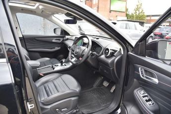 MG MG HS 1.5 T-GDI Exclusive SUV 5dr Petrol DCT Euro 6 (s/s) (162 ps)