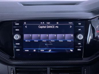 VOLKSWAGEN T-CROSS 1.0 TSI SE SUV 5dr Petrol DSG Euro 6 (s/s) (110 ps)