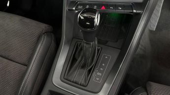 AUDI Q3 1.5 TFSI CoD 35 Vorsprung SUV 5dr Petrol S Tronic Euro 6 (s/s) (