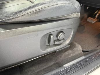 LAND ROVER RANGE ROVER EVOQUE 2.0 TD4 SE Tech SUV 5dr Diesel Auto 4WD Euro 6 (s/s) (180 ps)