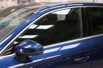 AUDI A3 1.4 TFSI CoD S line Saloon 4dr Petrol S Tronic Euro 6 (s/s) (Nav