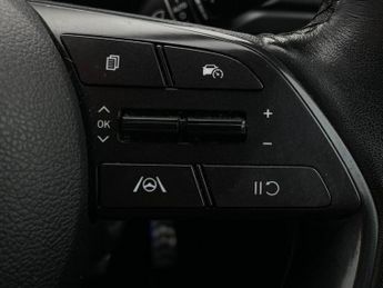 HYUNDAI BAYON 1.0 T-GDi MHEV Premium SUV 5dr Petrol Hybrid DCT Euro 6 (s/s) (1