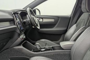 VOLVO XC40 1.5h T5 Twin Engine Recharge 10.7kWh R-Design SUV 5dr Petrol Plu