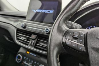 FORD FOCUS 1.5T EcoBoost Vignale Hatchback 5dr Petrol Auto Euro 6 (s/s) (18