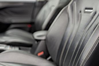 FORD FOCUS 1.5T EcoBoost Vignale Hatchback 5dr Petrol Auto Euro 6 (s/s) (18