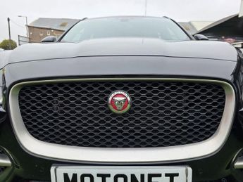 JAGUAR F-PACE 2.0 D180 R-Sport SUV 5dr Diesel Auto AWD Euro 6 (s/s) (180 ps)