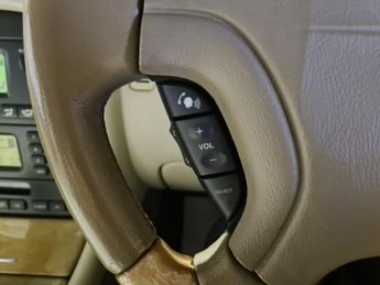 JAGUAR X-TYPE 2.5 V6 SE Saloon 4dr Petrol Automatic (AWD) (244 g/km, 194 bhp)