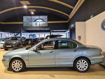 JAGUAR X-TYPE 2.5 V6 SE Saloon 4dr Petrol Automatic (AWD) (244 g/km, 194 bhp)