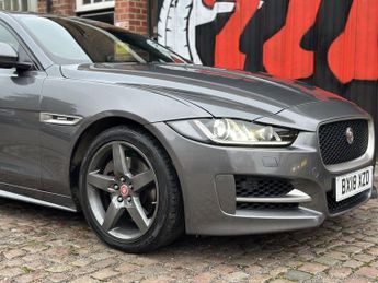 JAGUAR XE 2.0i R-Sport Saloon 4dr Petrol Auto Euro 6 (s/s) (250 ps)