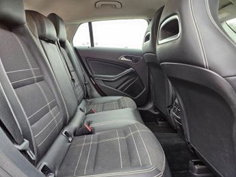 MERCEDES-BENZ CLA 2.1 CLA200 CDI Sport Shooting Brake 5dr Diesel 7G-DCT Euro 6 (s/