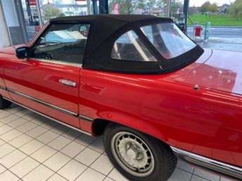 MERCEDES-BENZ SL 2.7L 2d  AUTO  185 BHP