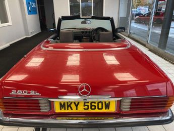 MERCEDES-BENZ SL 2.7L 2d  AUTO  185 BHP