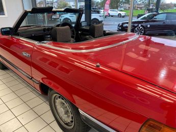 MERCEDES-BENZ SL 2.7L 2d  AUTO  185 BHP