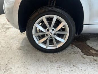 SKODA YETI 1.2 TSI SE SUV 5dr Petrol DSG Euro 5 (105 ps)