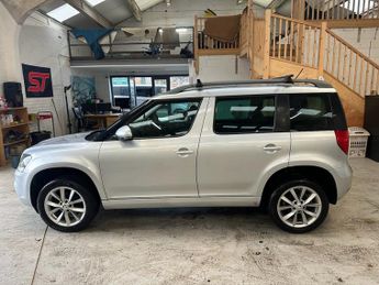 SKODA YETI 1.2 TSI SE SUV 5dr Petrol DSG Euro 5 (105 ps)