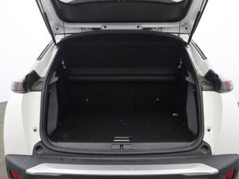PEUGEOT E-2008 50kWh GT SUV 5dr Electric Auto (136 ps)
