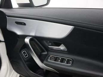 MERCEDES-BENZ CLA 1.3 CLA200 AMG Line Shooting Brake 5dr Petrol 7G-DCT Euro 6 (s/s