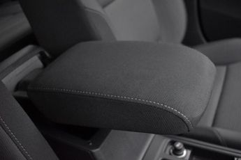 VOLKSWAGEN GOLF 1.6TDi MATCH 5 DOOR DSG AUTO 104 BHP