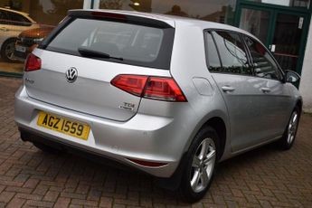 VOLKSWAGEN GOLF 1.6TDi MATCH 5 DOOR DSG AUTO 104 BHP