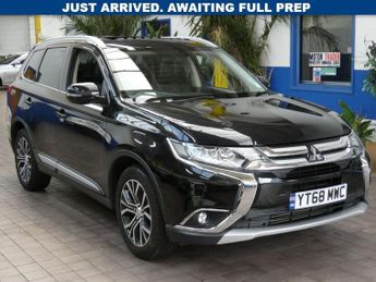 Mitsubishi Outlander 2.2 DI-D 4 SUV 5dr Diesel Manual 4WD Euro 6 (s/s) (147 ps)