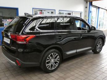 MITSUBISHI OUTLANDER 2.2 DI-D 4 SUV 5dr Diesel Manual 4WD Euro 6 (s/s) (147 ps)