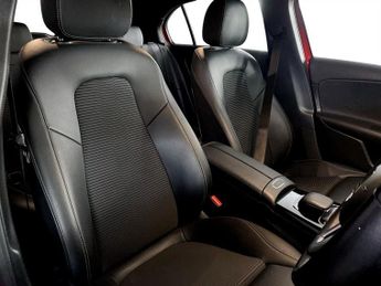 MERCEDES-BENZ A CLASS 1.3 A200 Sport (Executive) Hatchback 5dr Petrol 7G-DCT Euro 6 (s