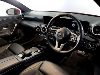 MERCEDES-BENZ A CLASS 1.3 A200 Sport (Executive) Hatchback 5dr Petrol 7G-DCT Euro 6 (s