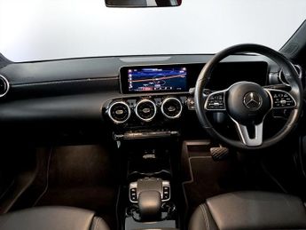 MERCEDES-BENZ A CLASS 1.3 A200 Sport (Executive) Hatchback 5dr Petrol 7G-DCT Euro 6 (s