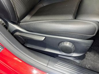 MERCEDES-BENZ A CLASS 1.3 A200 Sport (Executive) Hatchback 5dr Petrol 7G-DCT Euro 6 (s