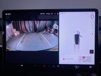 TESLA MODEL Y (Dual Motor) Long Range SUV 5dr Electric Auto 4WDE (384 bhp)