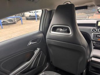 MERCEDES-BENZ A-CLASS 1.5 A180 CDI Sport Hatchback 5dr Diesel 7G-DCT Euro 5 (s/s) (109