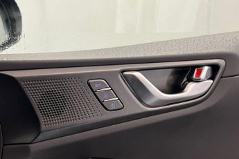 HYUNDAI IONIQ 38.3kWh Premium SE Hatchback 5dr Electric Auto (136 ps) Rear Vie