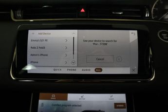 LAND ROVER RANGE ROVER EVOQUE 1.5 P300e 12.2kWh R-Dynamic SE Auto 4WD Euro 6 (s/s) 5dr