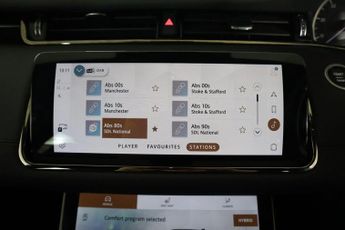 LAND ROVER RANGE ROVER EVOQUE 1.5 P300e 12.2kWh R-Dynamic SE Auto 4WD Euro 6 (s/s) 5dr