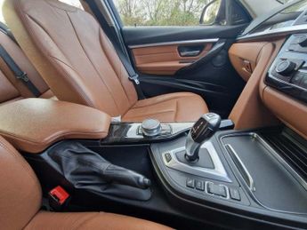 BMW 3 SERIES 2.0 330e 7.6kWh Luxury Saloon 4dr Petrol Plug-in Hybrid Auto Eur