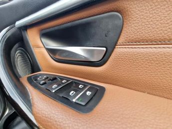 BMW 3 SERIES 2.0 330e 7.6kWh Luxury Saloon 4dr Petrol Plug-in Hybrid Auto Eur
